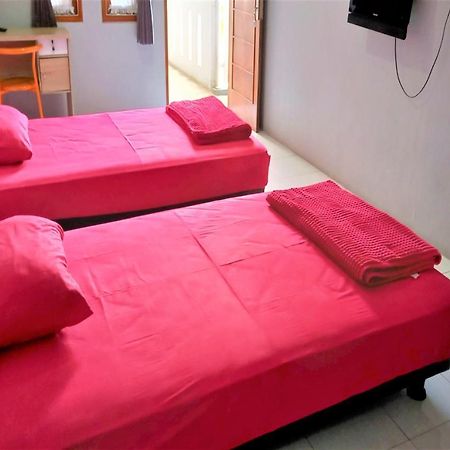Nabila Syar'I Guest House Padalarang Buitenkant foto
