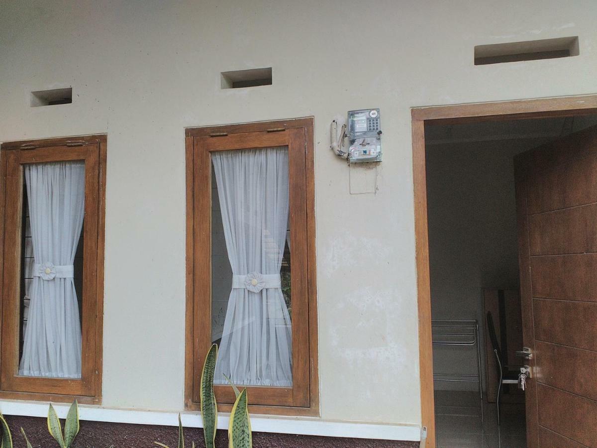 Nabila Syar'I Guest House Padalarang Buitenkant foto