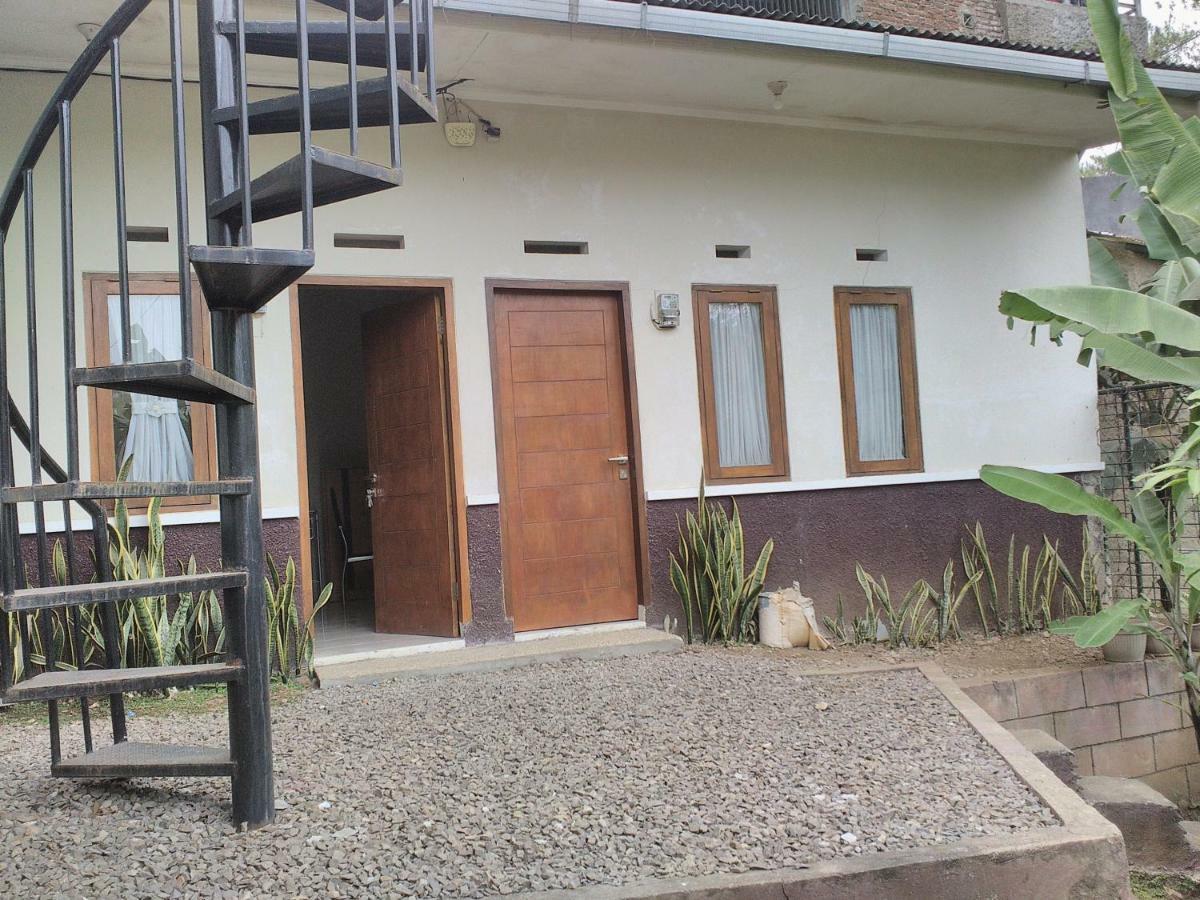 Nabila Syar'I Guest House Padalarang Buitenkant foto
